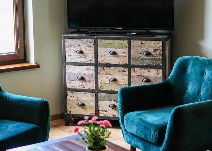 Janowe Wzgorze * تشيشين